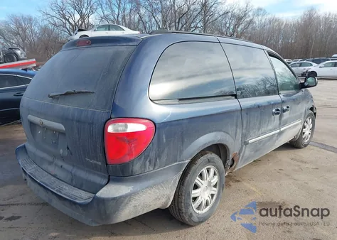 2006 Chrysler Town & Country Touring from USA, damaged, VIN 2A4GP54L06R757274